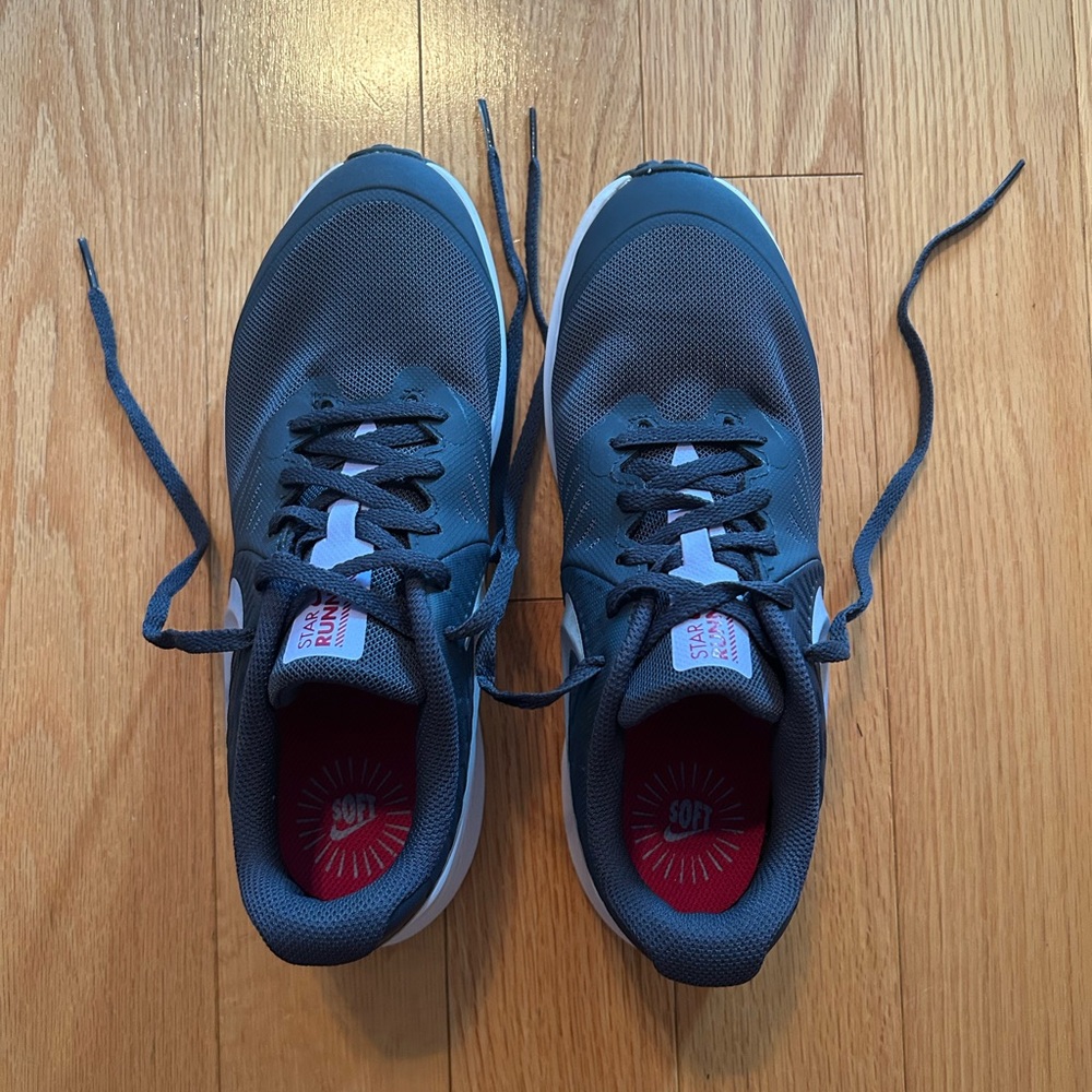 New Nike Girl's Navy Blue Star Runner Running Shoes